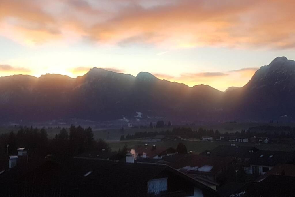 Neuschwanstein-Blick Apartamento Füssen Exterior foto