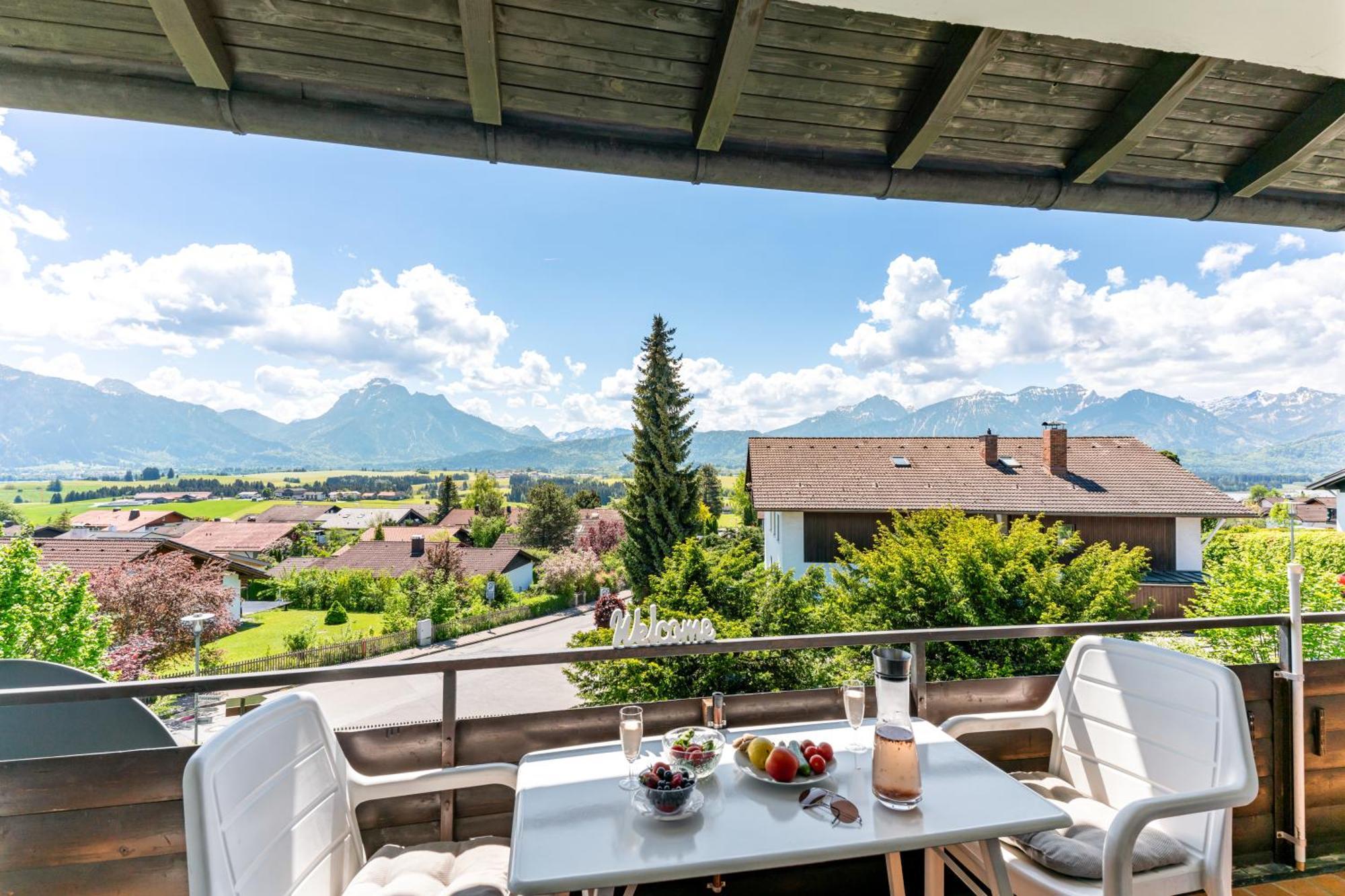 Neuschwanstein-Blick Apartamento Füssen Exterior foto